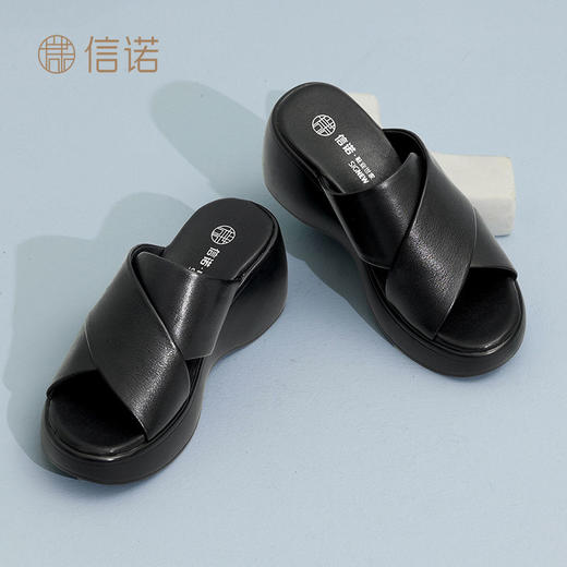 信诺妈妈拖鞋2025新款夏季中年百搭真皮厚底女鞋外穿坡跟一字拖女X5L037-99 商品图7