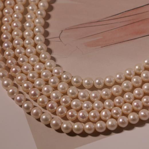 母亲节 妈妈链“拼盘” 尝鲜特价 满足你们不同的需求 都是适配日常的点位～ 今晚福利限量10枚送玫瑰花胸针，先到先得 商品图9