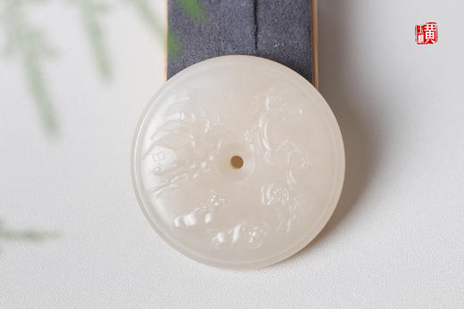 和田藕粉玉【山水牌】吊坠 配精美挂绳 商品图0