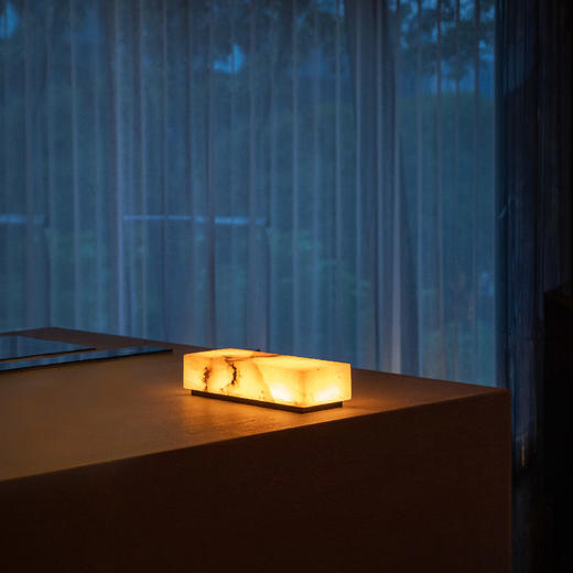 摩根沉香系列面光宝石台灯上亿年西班牙云石 商品图2