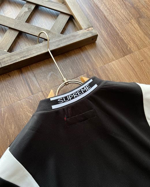 Supreme FW24 WEEK10 Crest Soccer Jersey 胸前徽章图案网状短袖足球衣 ！！ 商品图6