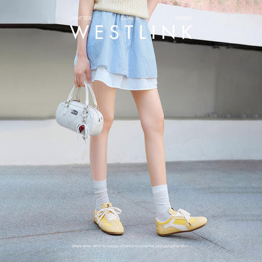 西遇平底德训鞋女新款春夏百搭彩色轻便运动休闲鞋低帮板鞋V0556544 商品图3