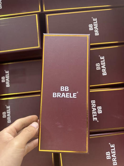 原单正品 BBBRAELE梳子套装
母亲节必选款！超级性价比！库存仅1000盒！
猪鬃气垫榉木梳子+清洁刷套装
养发神器。 商品图14