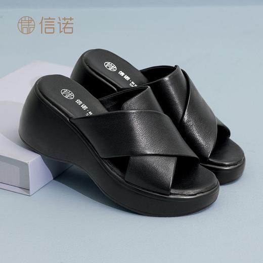 信诺妈妈拖鞋2025新款夏季中年百搭真皮厚底女鞋外穿坡跟一字拖女X5L037-99 商品图4
