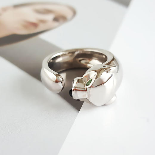 【95新】Cartier卡地亚Panthere de Cartier系列中号18K白金镶沙弗莱石榴石缟玛瑙猎豹戒指中性款现售价：26500！021220TJ01 商品图3