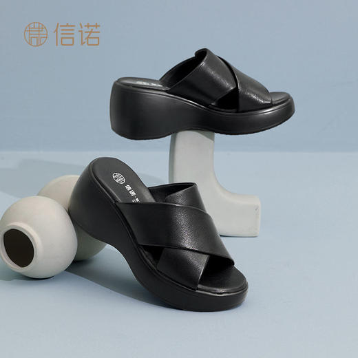 信诺妈妈拖鞋2025新款夏季中年百搭真皮厚底女鞋外穿坡跟一字拖女X5L037-99 商品图9