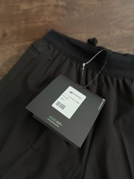 点此购买 猛犸象夏季男士户外速干轻量化激光打孔压胶短裤五分裤 LL 316103 商品图10