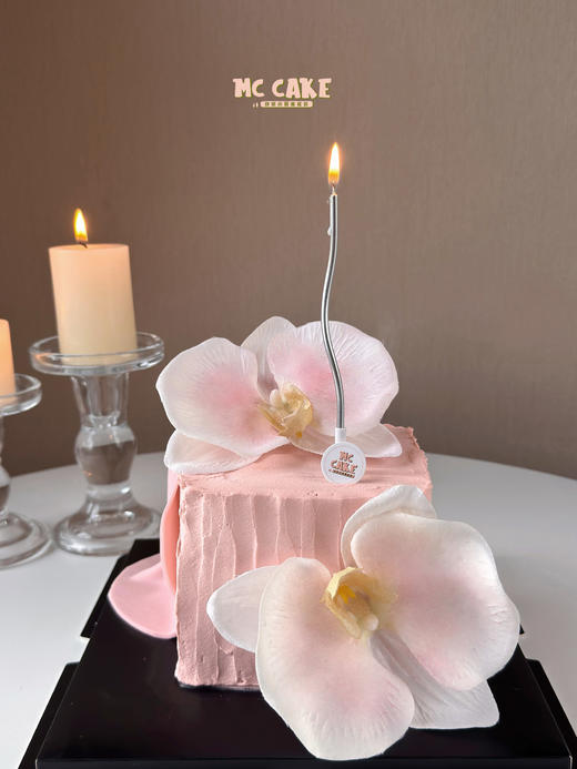 ins蝴蝶兰装饰蛋糕（蝴蝶兰为仿真花） 商品图0