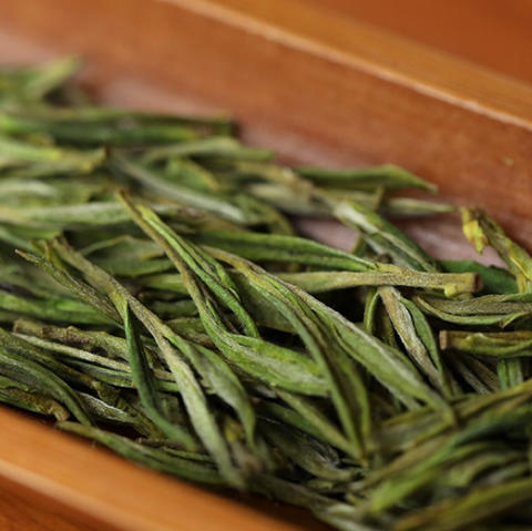 2025年安吉白茶0.25斤/赠送罐子（买二送一） 商品图1