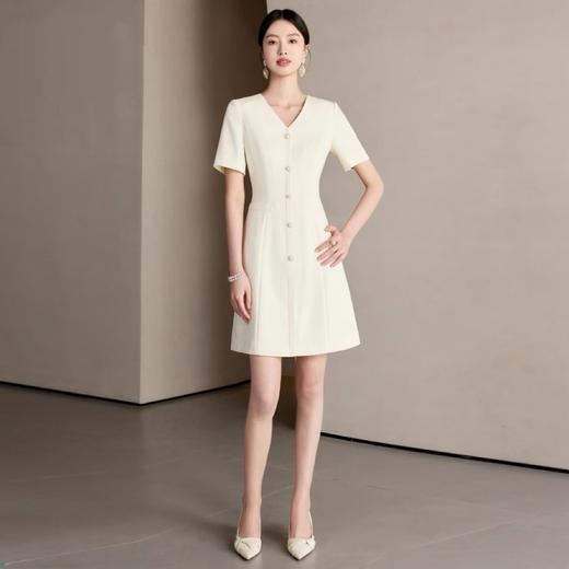 IWY/米色连衣裙女简约高级感气质显瘦裙子重要场合职业连身裙夏25Q751 商品图3