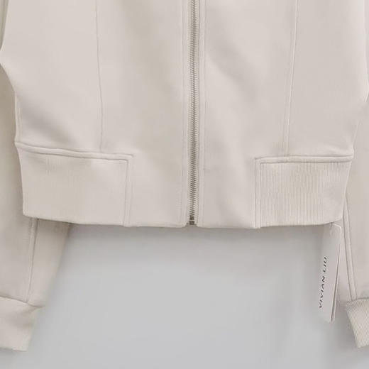 VIVIAN LIU薇薇安刘V2517310梅春女装新款时尚连袖带帽运动外套 商品图3