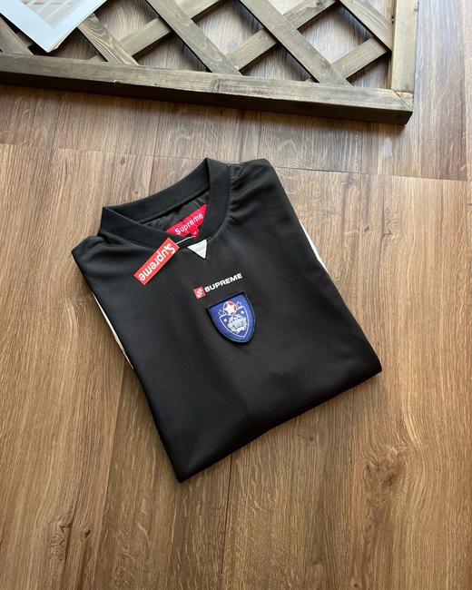 Supreme FW24 WEEK10 Crest Soccer Jersey 胸前徽章图案网状短袖足球衣 ！！ 商品图2
