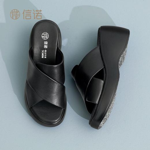 信诺妈妈拖鞋2025新款夏季中年百搭真皮厚底女鞋外穿坡跟一字拖女X5L037-99 商品图8