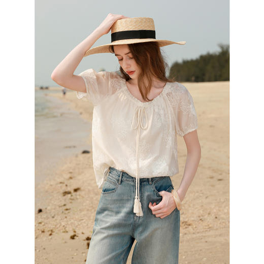 三彩独醒2025夏季新款系带圆领宽松莱赛尔绣花衬衣套头小衫清冷F 商品图1