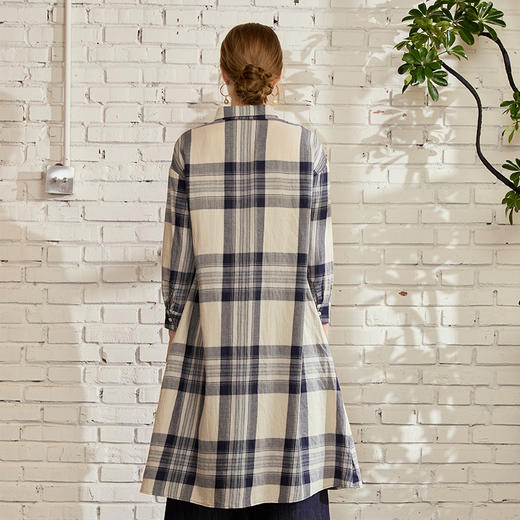 VIVIAN LIU D2443002初秋女装新款时尚翻领宽松长款长袖上衣 商品图1