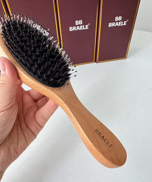 原单正品 BBBRAELE梳子套装
母亲节必选款！超级性价比！库存仅1000盒！
猪鬃气垫榉木梳子+清洁刷套装
养发神器。 商品图9