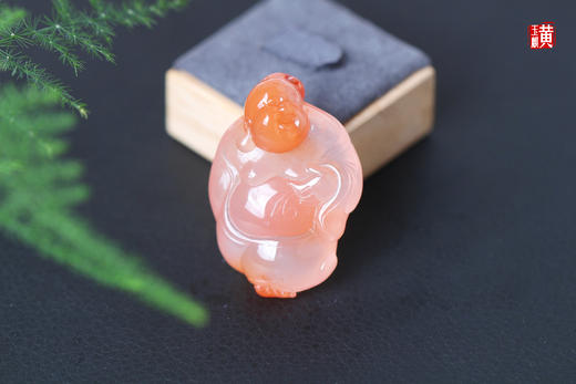 【福气满满】南红冰飘弥勒佛吊坠，配精美挂绳 商品图3