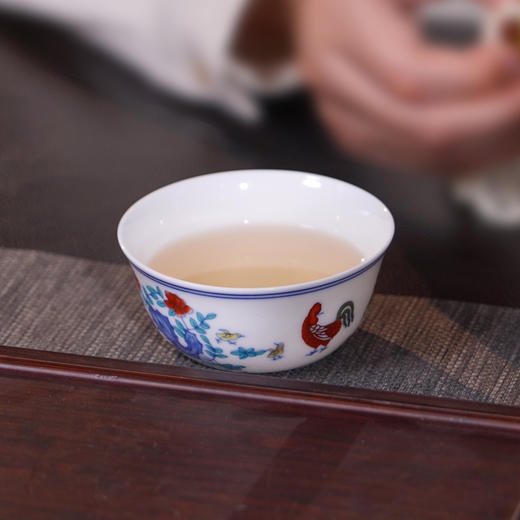 大明成化斗彩鸡缸杯 “当代督陶官”阳士琦大师监制 手握两亿捌，今年顶呱呱 商品图3