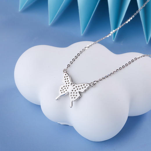 【宏艺珠宝】绮蝶晶芒·银s925项链 商品图1