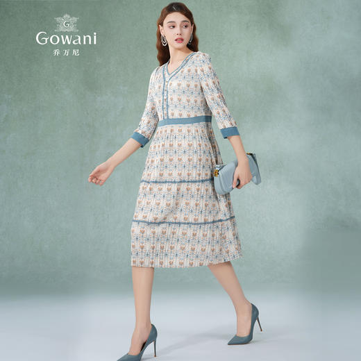 乔万尼连衣裙新款高级感压褶显瘦EM2E823 商品图3