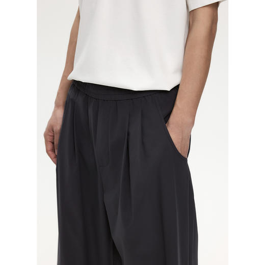 棉仓3531018006-【暗蓝冰川】SOLOTEX环保生活防水舒适可束脚口休闲裤 商品图2