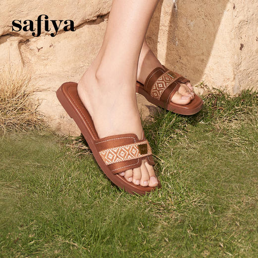 Safiya/索菲娅2025时尚露趾金属扣方头复古休闲玛雅风平底拖SFD2110367 商品图4