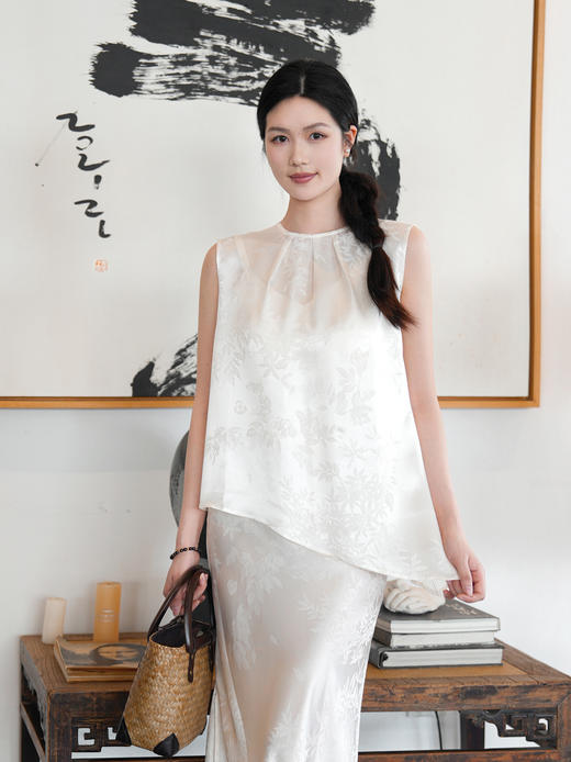 盛唐牡丹| 散花纹真丝提花斜裁背心 商品图1