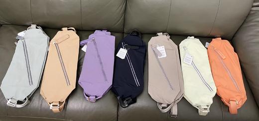 点此购买 lululemon露露女士运动瑜伽健身斜挎单双肩背包 st 316247 商品图0