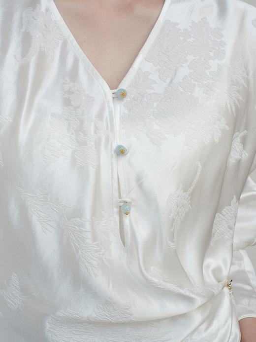 盛唐牡丹| 珍珠白冠乐绉梅兰竹菊上衣 商品图2