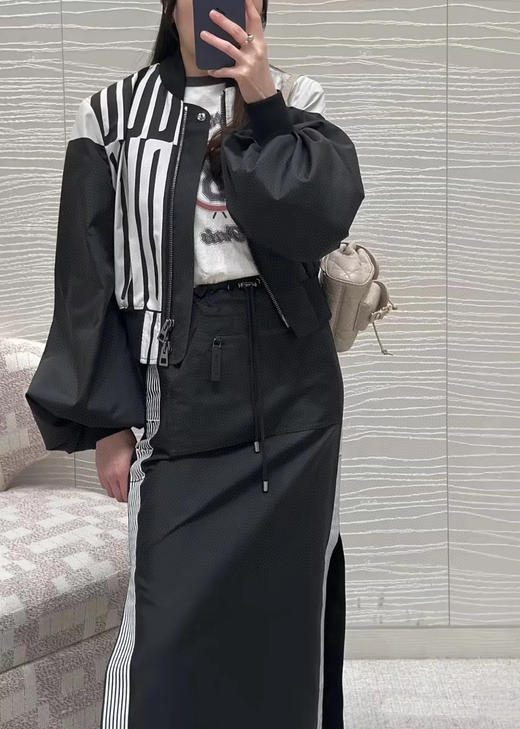迪奥 25早春黑白撞色条纹休闲裙子（TM） 商品图2