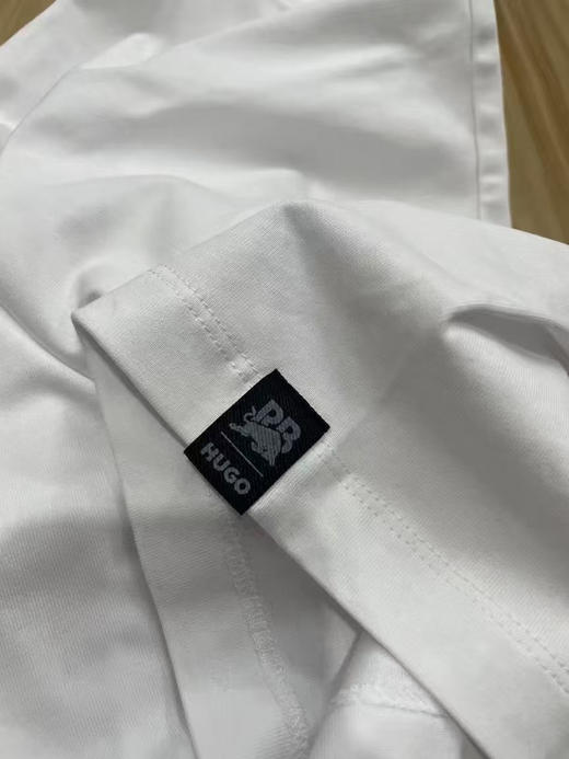 外贸原单 BOSS 25新款男士印花时尚休闲圆领短袖T恤 S-XXL  
黑色，米白色 商品图4