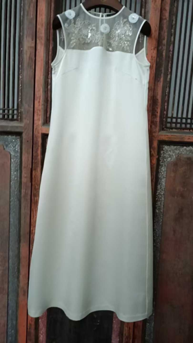 盛唐牡丹| 法式串珠丝毛长裙