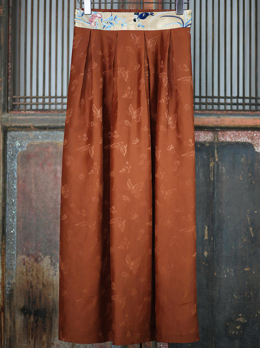 盛唐牡丹| 真丝红云纱蝶恋花纹半裙 商品图0