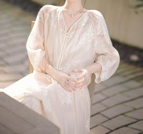 一眼就沦陷|ORIGNAL&CO国风重工刺绣套装，轻盈无负担  温婉气质