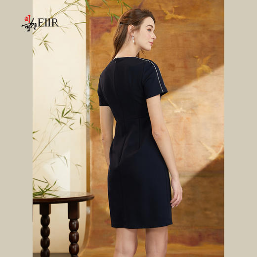 司歌休闲v领短袖连衣裙A911146X 商品图3