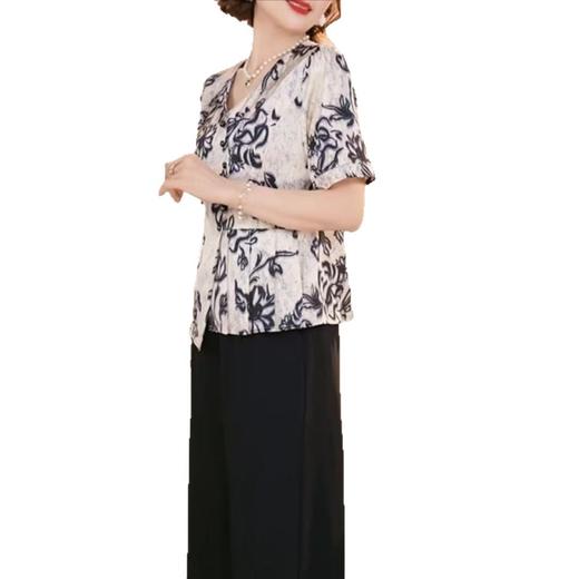 SMZ363912025夏季新款洋气印花大码女时尚洋气上衣V领高级感百搭妈妈小衫 商品图4