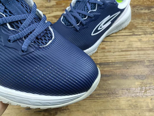 外贸正品 TIGORA防水高尔夫球鞋，固定钉，孤品41码，特价无质量问题不退换。 商品图5