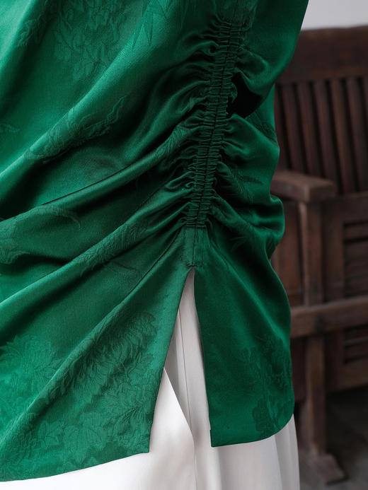 盛唐牡丹| 船领抓褶真丝背心 商品图4