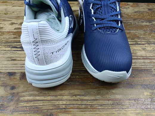 外贸正品 TIGORA防水高尔夫球鞋，固定钉，孤品41码，特价无质量问题不退换。 商品图4