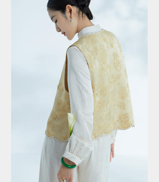 荷言HEYEN 晨澜 真丝羊毛蔷薇提花新中式马甲手工雪花钉珠波浪摆高定系列 商品图1