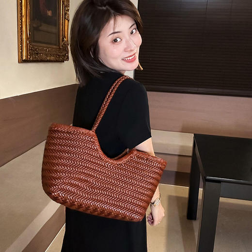 【特价不退不换】【预售7天】良木礼夏季简约三醋酸连衣裙（3692） 商品图4