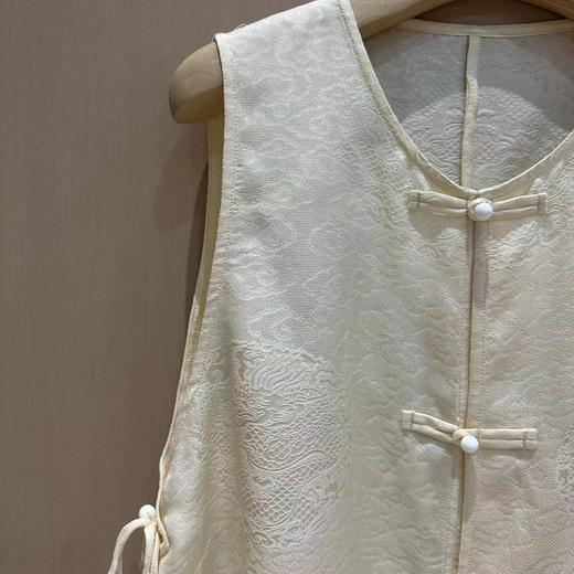 【线上专属】圆领马甲(24704741米汤娇) 商品图1