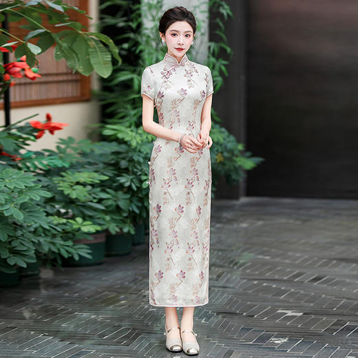 WX-2025新款真丝旗袍年轻款修身气质长款改良版手工缝制桑蚕丝起泡 商品图2
