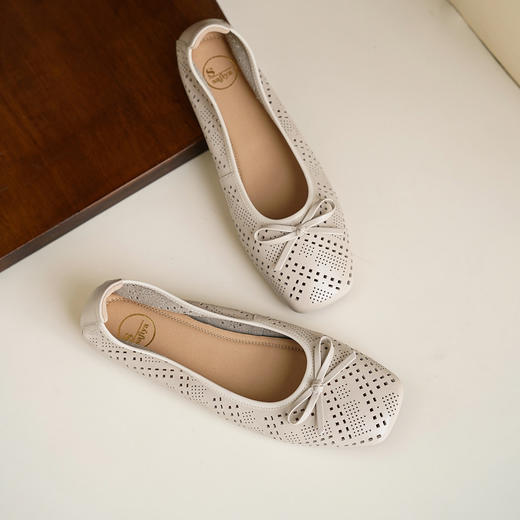 Safiya/索菲娅2025时尚浅口真皮透气低跟方头蝴蝶结平底单鞋SFD3111402 商品图8