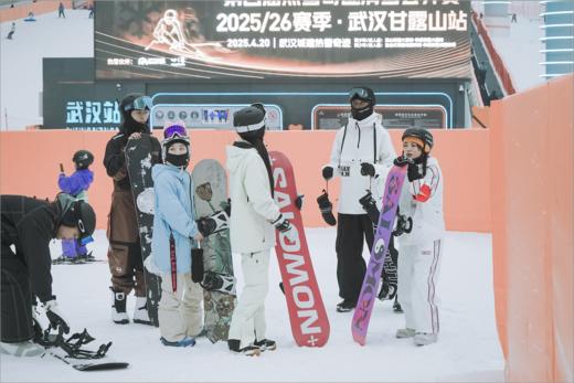 【24/25雪季】“暑假冰爽一夏”三天两夜 爽滑甘露山 第二期 商品图2