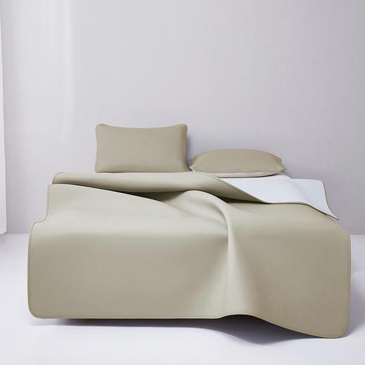 多喜爱 素色牛皮席-未央（卡其灰）席子 A类品质 植物鞣制 三峡牛皮 头层牛皮 58道工序 整张牛皮 包边工艺 商品图0