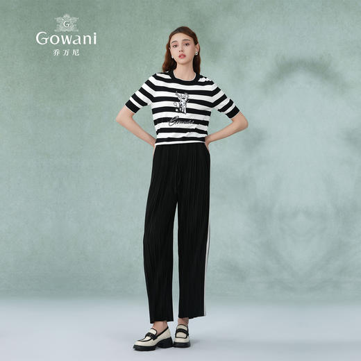 乔万尼针织衫新款黑白条纹通勤简约设计感EM2M913 商品图1