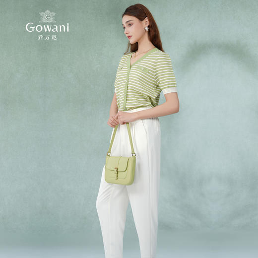 乔万尼针织衫女新款短袖减龄条纹EM2M907 商品图3