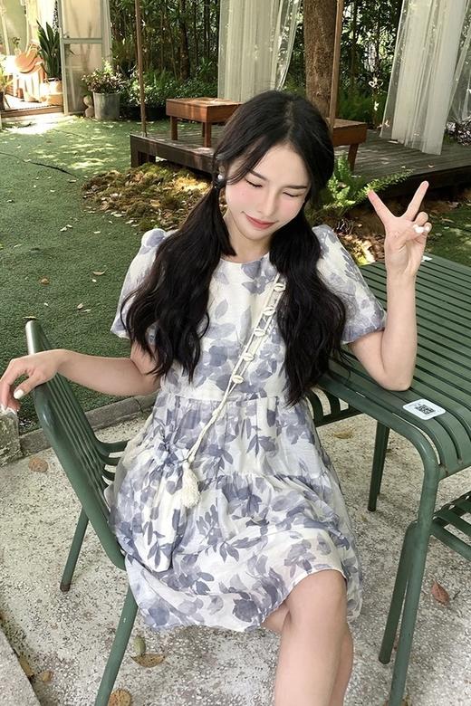 Stay2Weeks 圆领泡泡袖山水画连衣裙 18216 商品图0