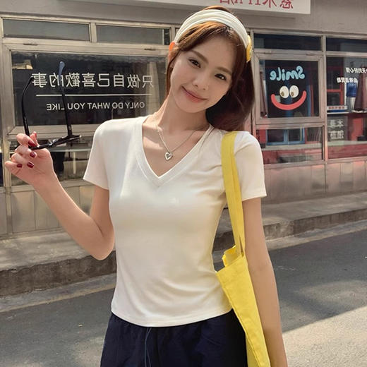 （合作款）多巴胺V领正肩短袖 2件装 商品图0